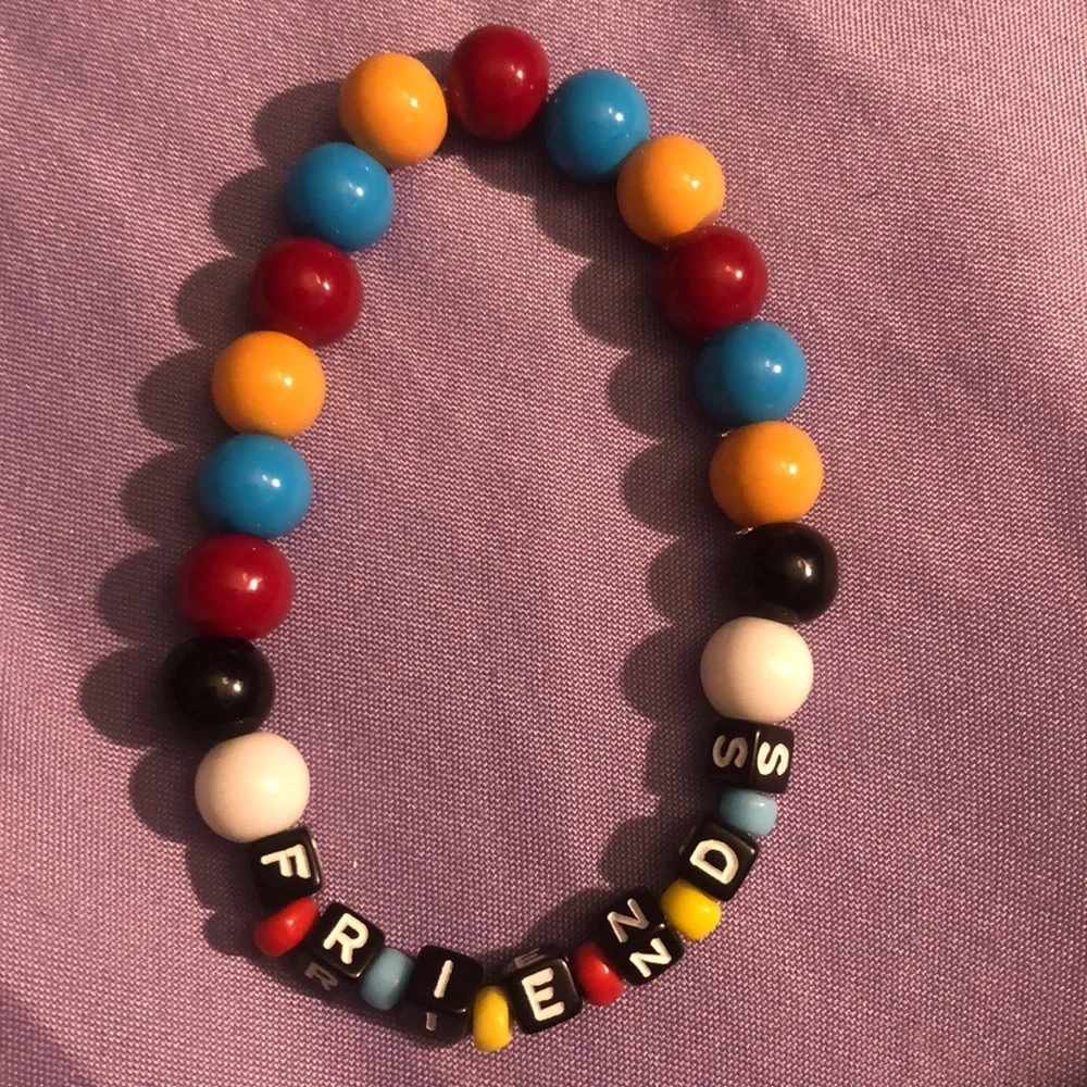 Friends Glass Bead Bracelet - Picture 2 of 2